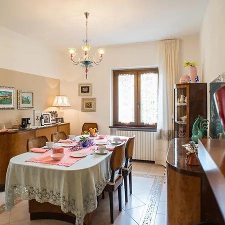 La Valle Bed & Breakfast *